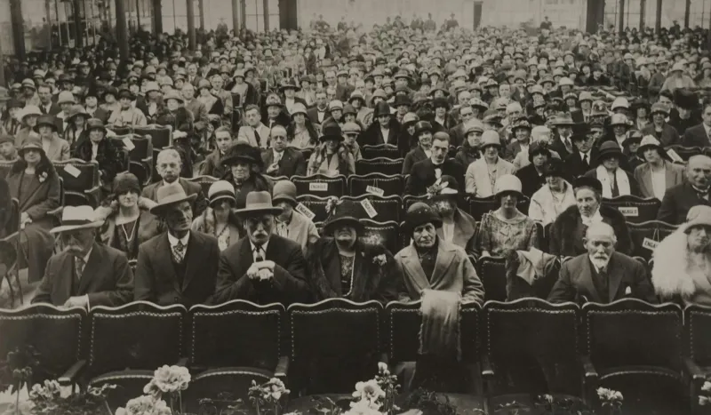 The Circus Trick That Taught America to Chew