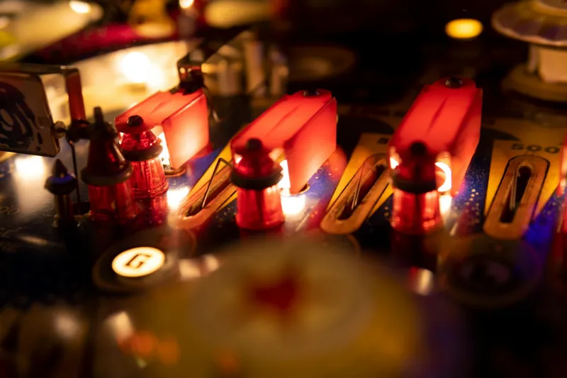 From Button Sewers to Banned Vice: The Sewing Machine Accident That Built America's Arcade Empire